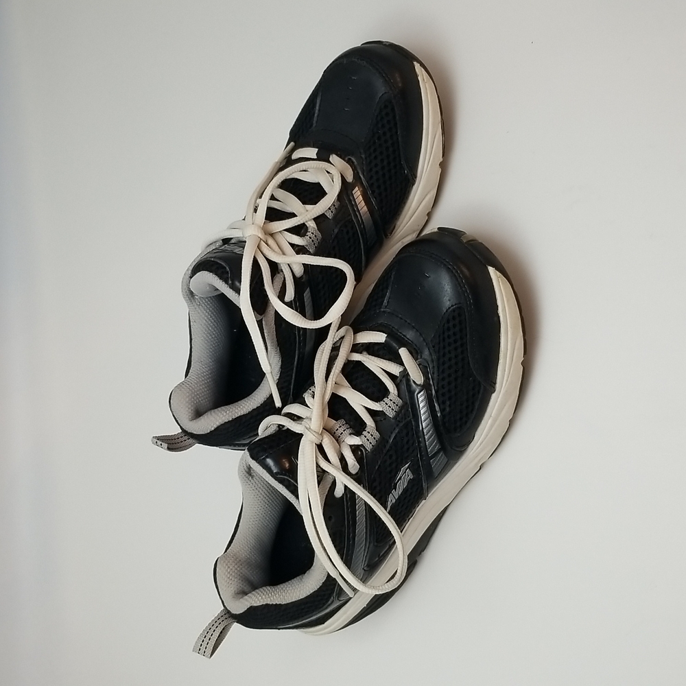 Shoes - Picture 2 of 3